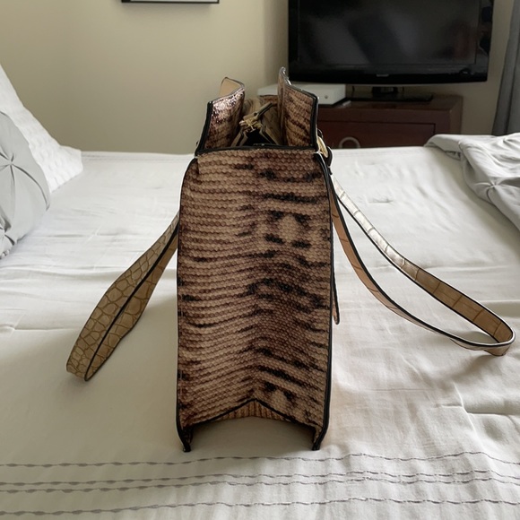 Snakeskin purse - Picture 4 of 7